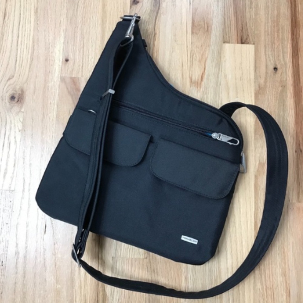 Travelon Anti-theft crossbody travel bag black